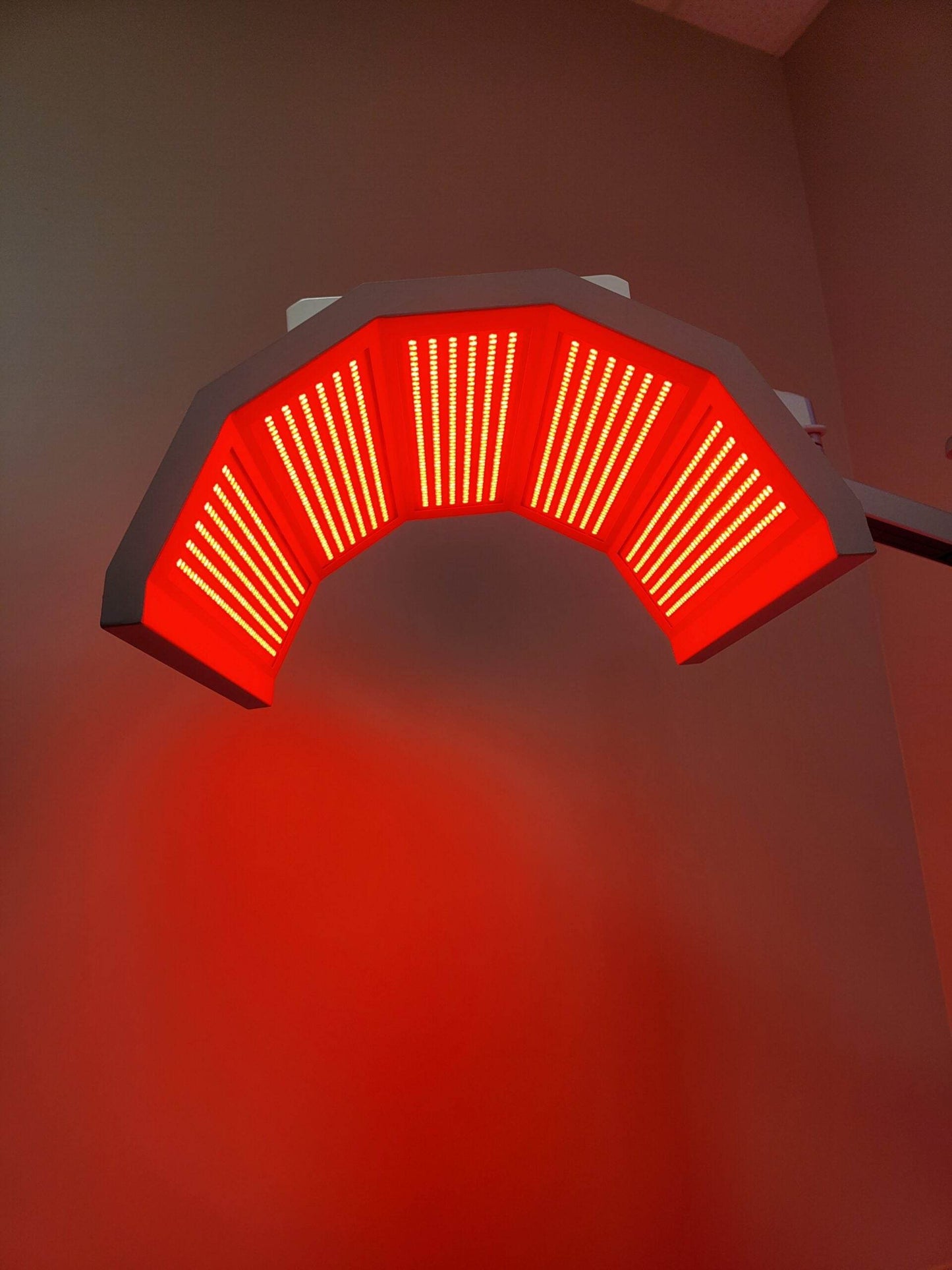 DermaMend Light Therapy Laser | Professional LED & Photobiomodulation - RVTmed.store